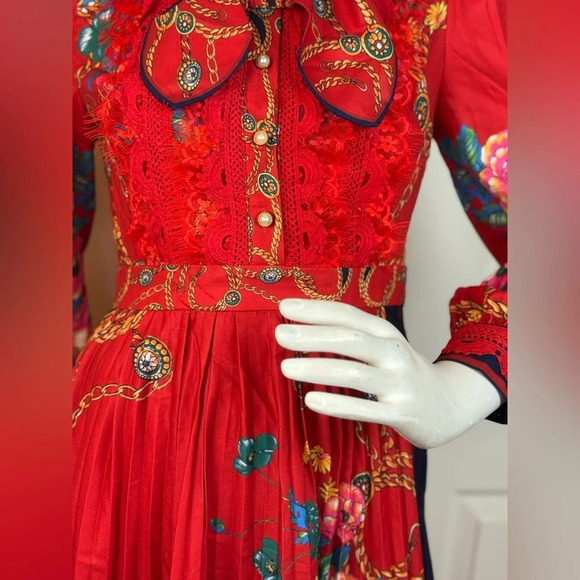 Unbranded Vibrant Floral Long Sleeve Dress Size Small.  C44 - Picture 8 of 16